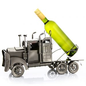 Kovový stojan na víno s motívom Kamión, Promitor Vinorum | regioWine